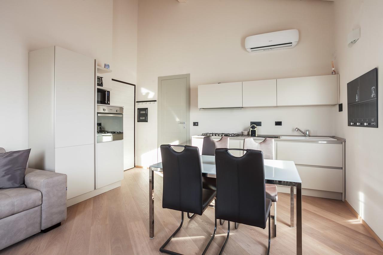Sant'Orsola Suites Apartments Болонья Екстер'єр фото
