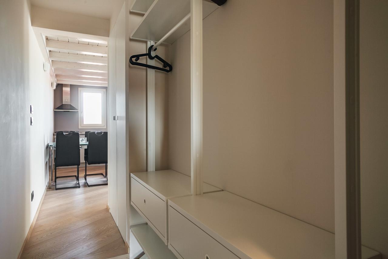 Sant'Orsola Suites Apartments Болонья Екстер'єр фото